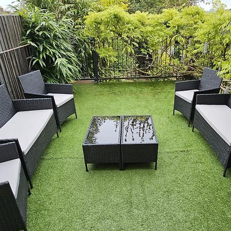 The Hive 4 Bed House Pool Table Air-Con Villa Maidstone Eksteriør billede