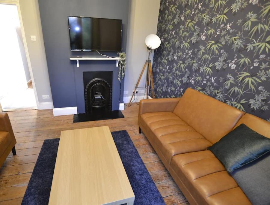 The Hive 4 Bed House Pool Table Air-Con Villa Maidstone Eksteriør billede